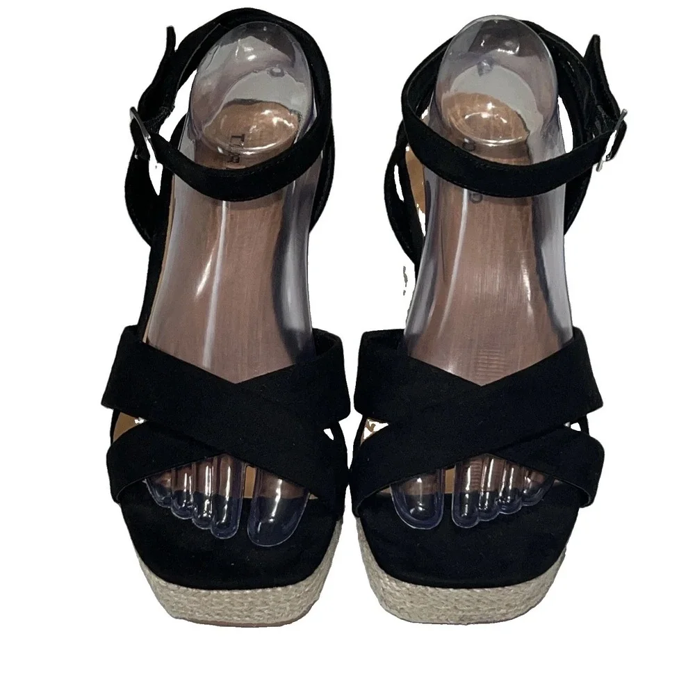 Torrid Black Suede Criss Cross Espadrilles Wedges Sandals Size 9WW Ankle Strap